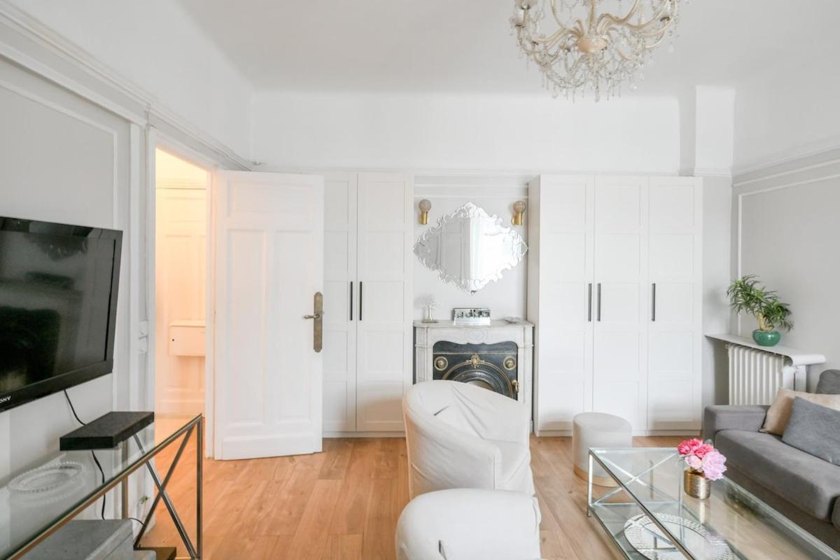 Chic On The Champs-elysees With Ac Appartement