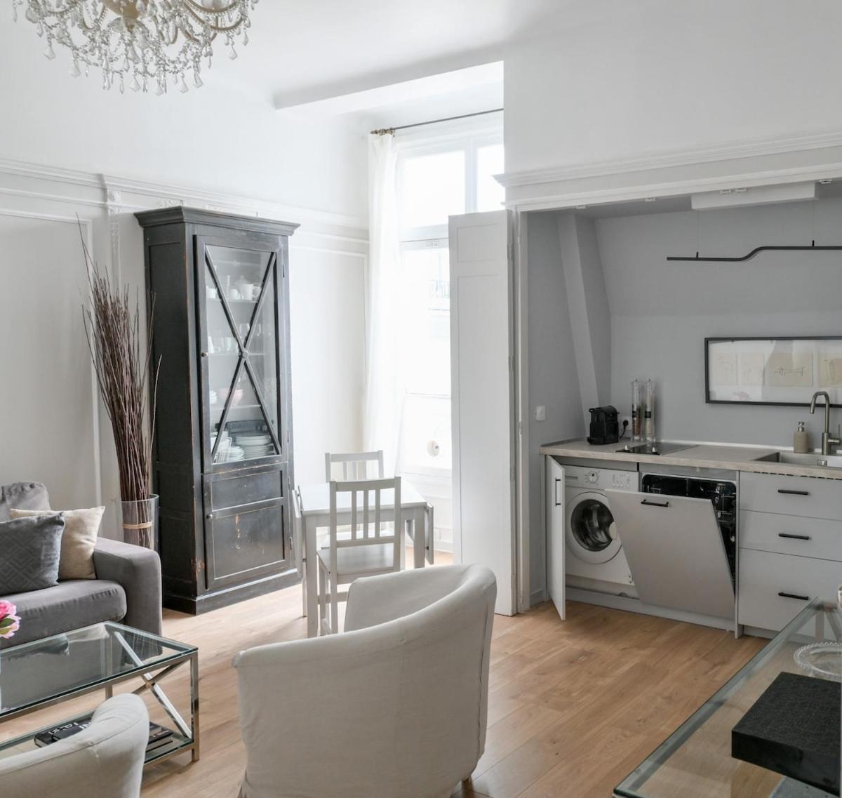 Chic On The Champs-elysees With Ac Appartement